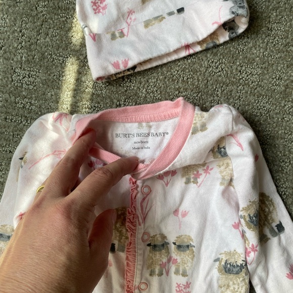 Baby girl newborn bundle lot - Picture 8 of 8